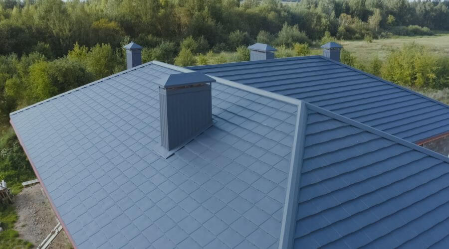 Professional gutter cleaning in Pisek, ND